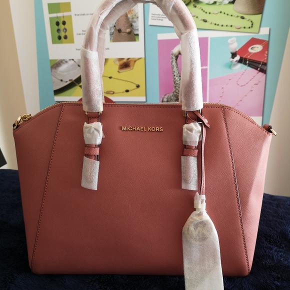 Michael Kors Bag - Picture 1 of 4